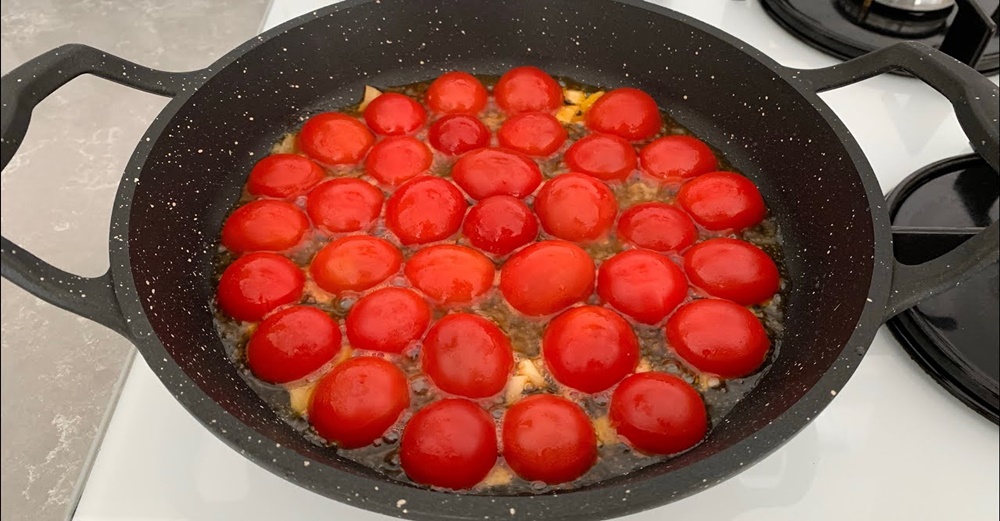 Bu Kahvaltiliği Denemeyen Kalmasin  Yerken Parmaklara Dikkat