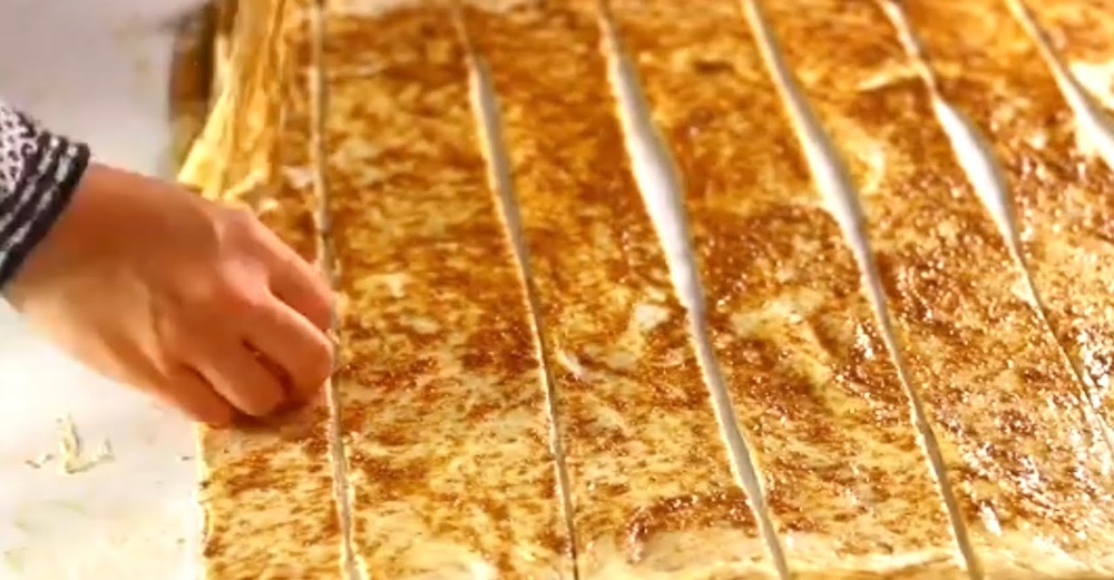 Bu Yöntemle Hem Yumuşacık Hem De Göz Alıcı Haşhaşlı Çörekler Hazırladım  Hamurişi Tarifleri