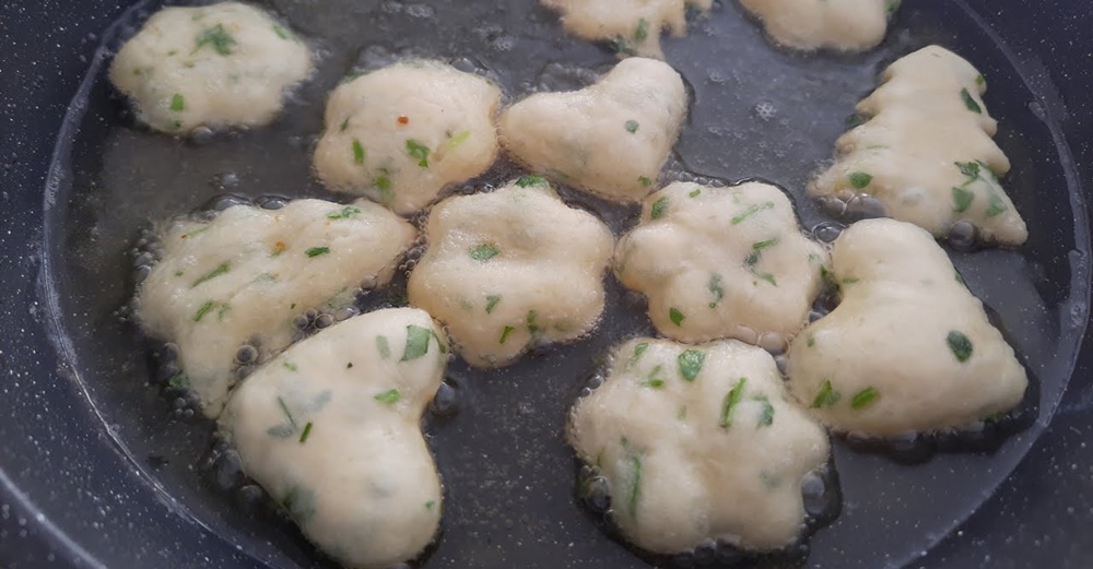 Asla Yağ Çekmeyen Mayasız Pişi Tarifi