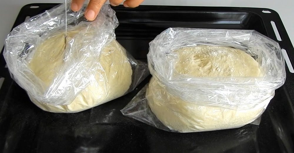Evde Yapilabilecek En Pratik Ekmek Tarifi  Poşette Mayali Balon Ekmek Tarifi