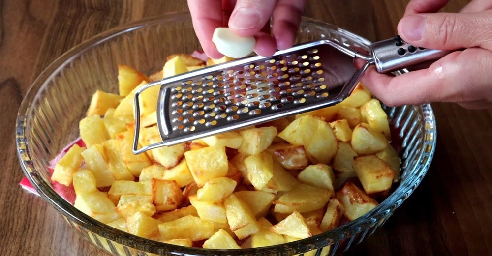 Patatesi Olan Herkes Denesin ️ Batata Harra Nasıl Yapılır? Pratik Tarifler